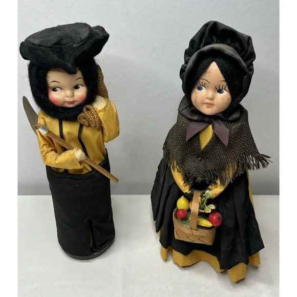 Vintage AMISH WOMAN And AMISH MAN Fruit Basket Bottle Dolls